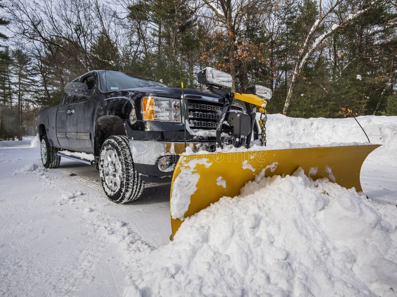 Pick-up ploegende sneeuw