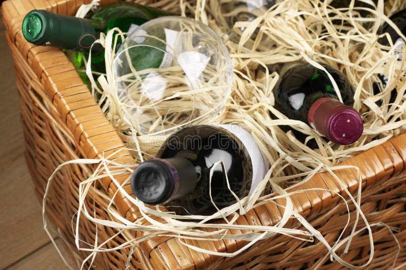 Picnic basket with wine