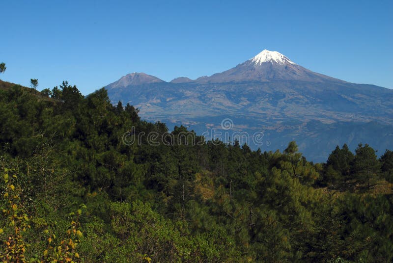 Pico y Sierra Negra de Orizaba fotografía de archivo libre de regalías Pico y Sierra Negra de Orizaba fotografía de archivo libre de regalías
