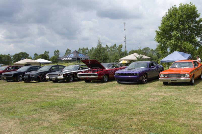 Picture of car show during convention chrysler at st liboire august 4-5 2018