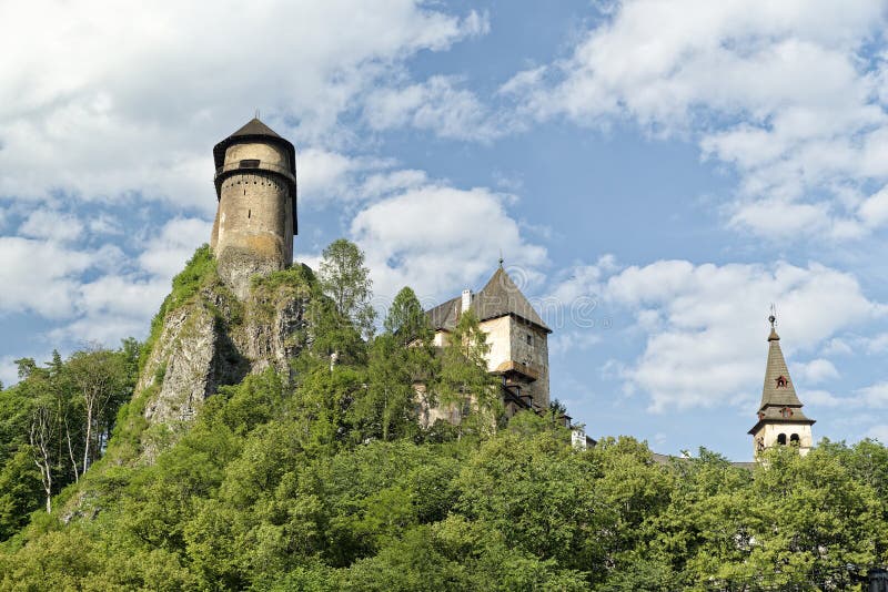 Oravský hrad během letního dne, obec Oravský Podzámok, Slovensko, Evropa