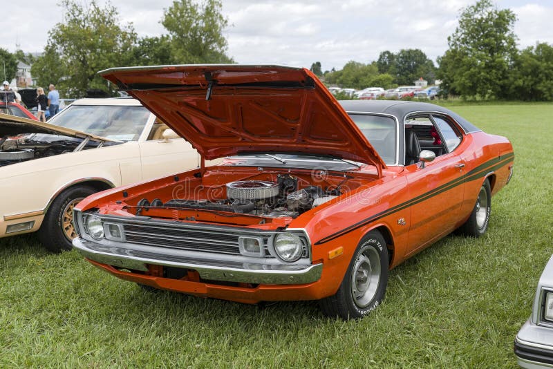 Plymouth duster