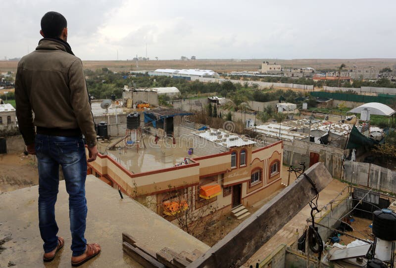 Egypt Has Begun Building a Concrete Wall Along Its Border with Gaza