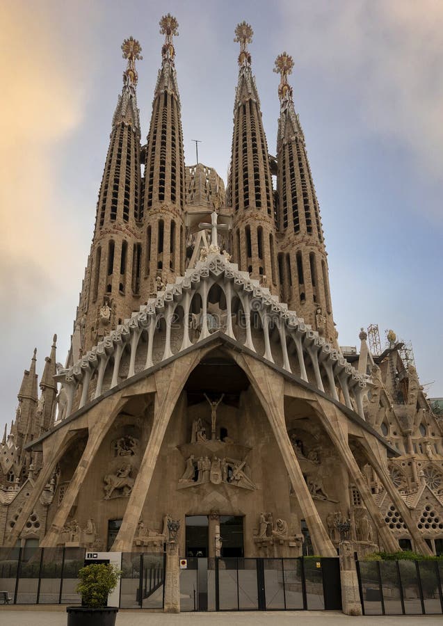 West Facade of Sagrada Familia Editorial Photo - Image of monument ...