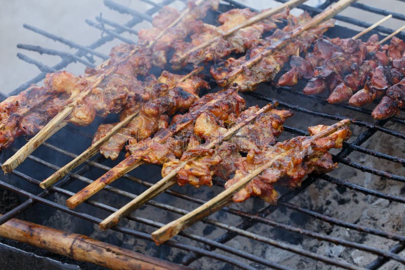 Piec na grillu kurczaka zbliżenia szczegółu jedzenie zdjęcie stock