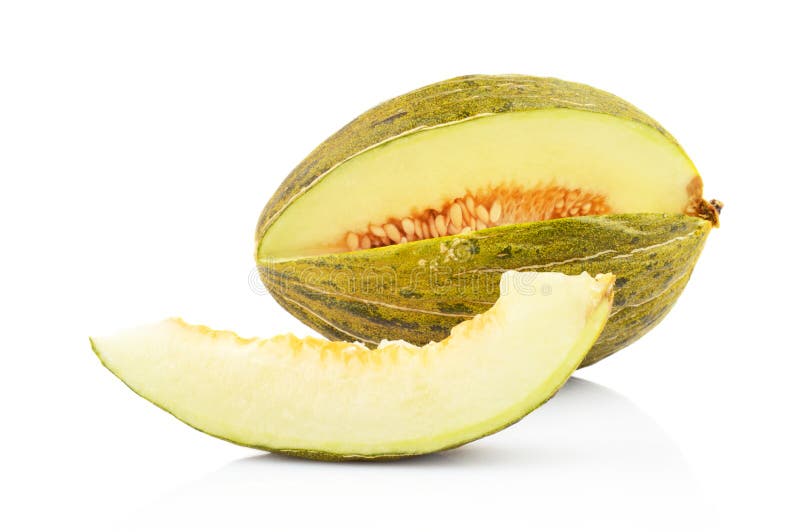 Piel De Sapo zieleni melon z plasterkiem odizolowywał biel zdjęcie royalty free Piel De Sapo zieleni melon z plasterkiem odizolowywał biel zdjęcie royalty free