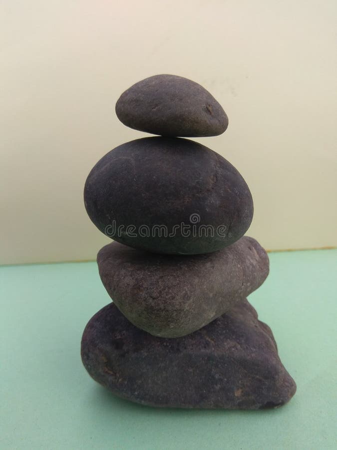 Pietre che si sostengono fotografia stock Pietre che si sostengono fotografia stock