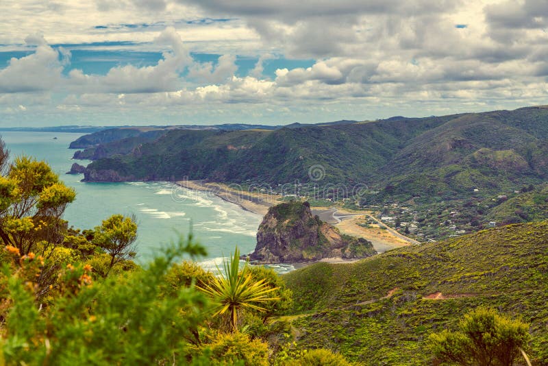 Piha Beach View, Westküste Auckland, Neuseeland stockfotografie Piha Beach View, Westküste Auckland, Neuseeland stockfotografie