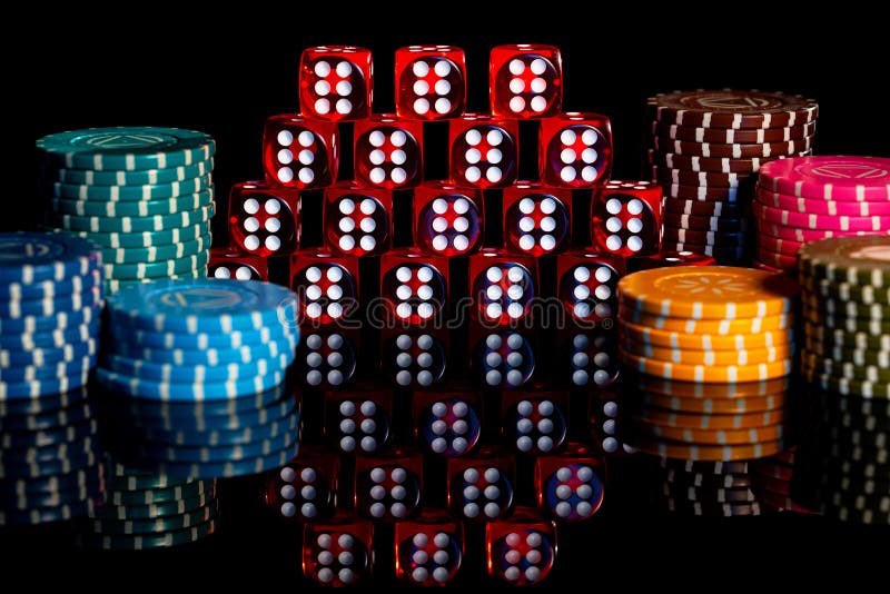 Capture D'écran En Niveaux De Gris D'une Pile De Puces De Poker Image stock  - Image du dessus, puces: 257070665
