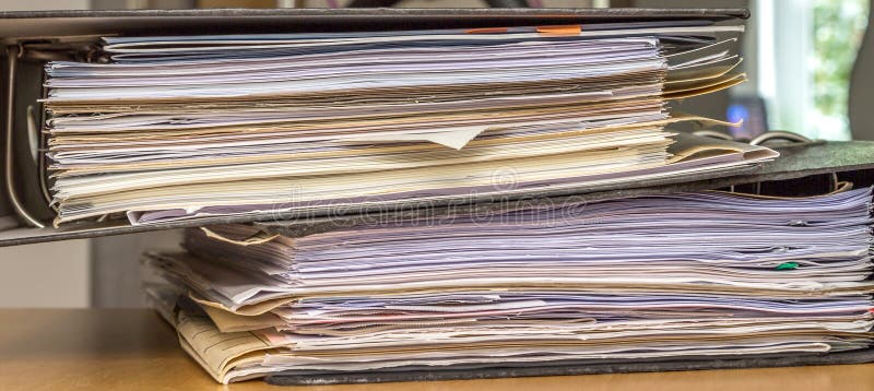  Pile  de fichiers papier  photo stock Image du commande 