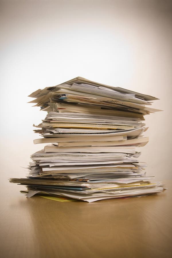  Pile  de vieux papier  image stock Image du bureau heap 