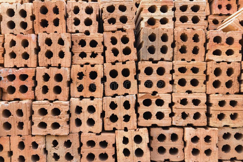 Piles de briques dures de construction images stock Piles de briques dures de construction images stock