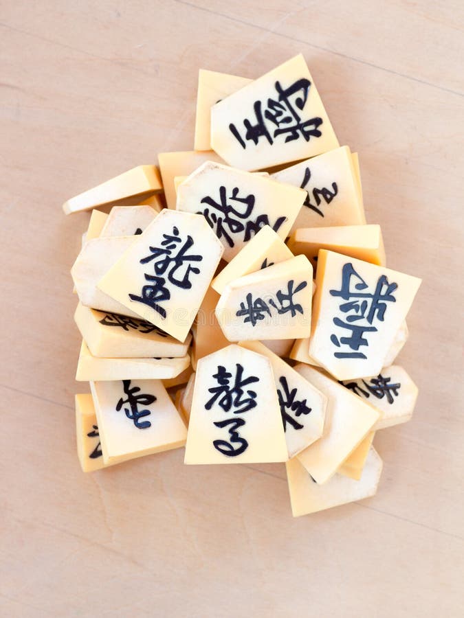 Peão De Xadrez Japonês Shogi Feito De Madeira Foto de Stock - Imagem de  quadros, desafio: 224401066