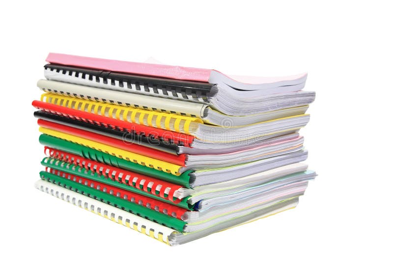 Pilha dos dobradores de papel isolados no branco imagens de stock Pilha dos dobradores de papel isolados no branco imagens de stock