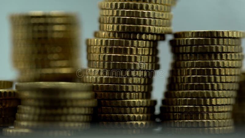 Pilhas da opinião macro das moedas, troca de moeda, investimento financeiro, riqueza fotos de stock Pilhas da opinião macro das moedas, troca de moeda, investimento financeiro, riqueza fotos de stock