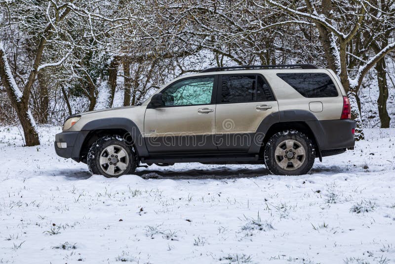 Luxury SUV 4x4  in the snow