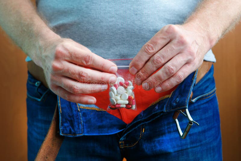 Pillole per la potenza d'innalzamento o aumentante Compresse per potere maschio nel sesso fotografia stock Pillole per la potenza d'innalzamento o aumentante Compresse per potere maschio nel sesso fotografia stock