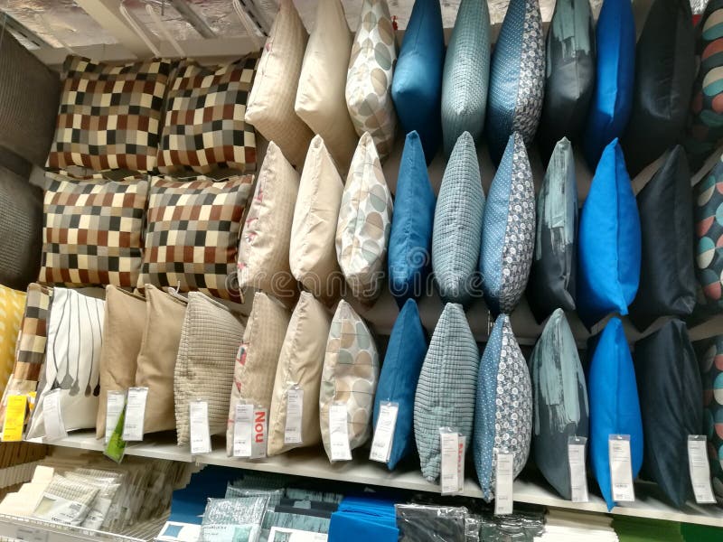 Pillows and bed linen editorial stock image. Image of color 97949429