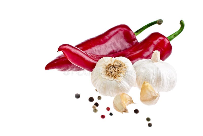 Pimienta Roja Y Ajo En Blanco Imagen de archivo Imagen de blanco