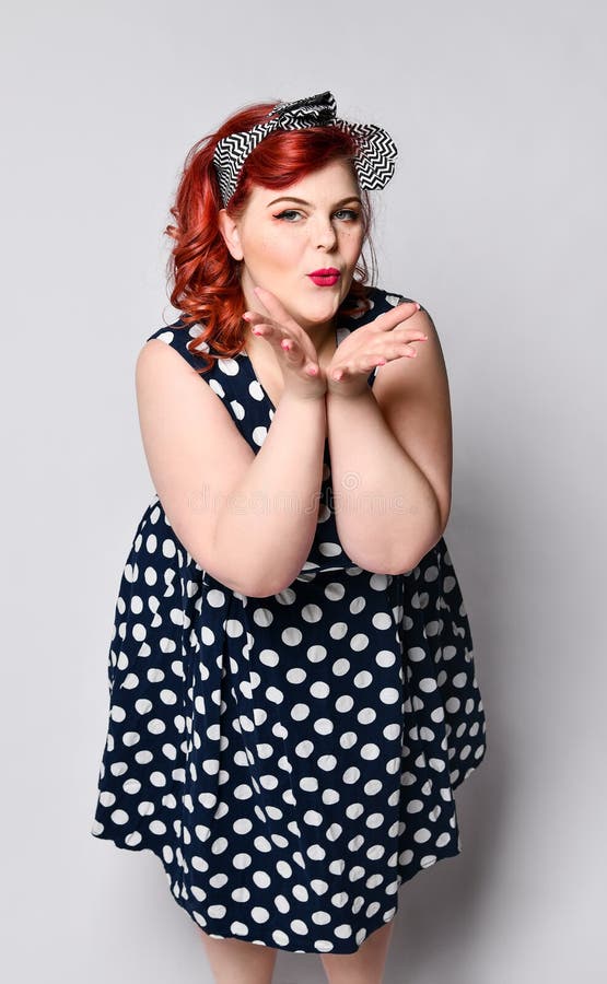 https://thumbs.dreamstime.com/b/pin-up-woman-portrait-beautiful-retro-female-polka-dot-dress-red-lips-manicure-nails-old-fashion-hairstyle-style-155030126.jpg