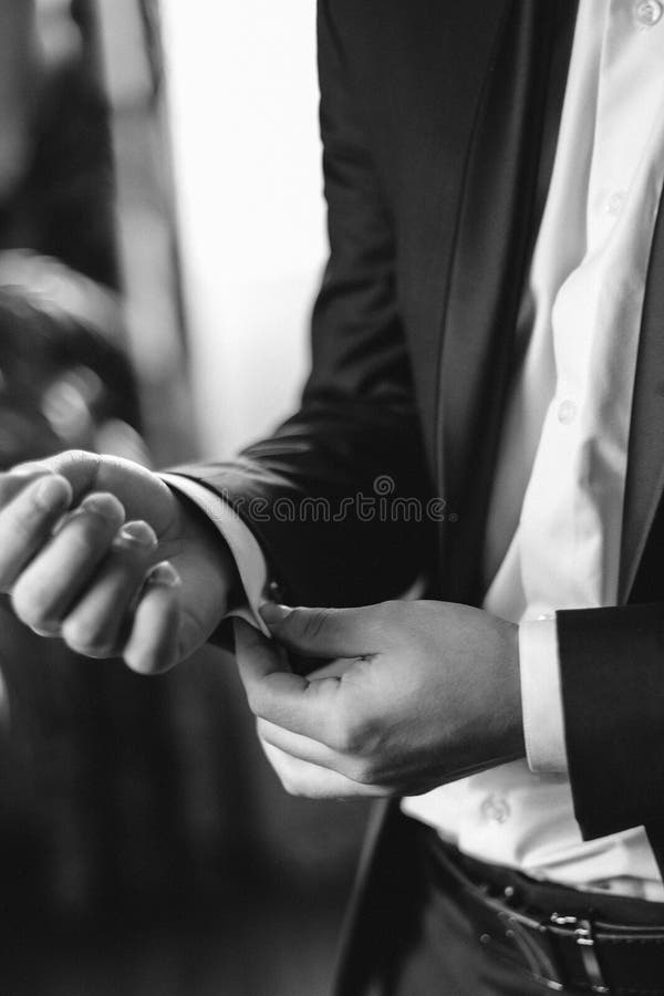 Pingamento acima em seu dia do casamento foto de stock royalty free Pingamento acima em seu dia do casamento foto de stock royalty free