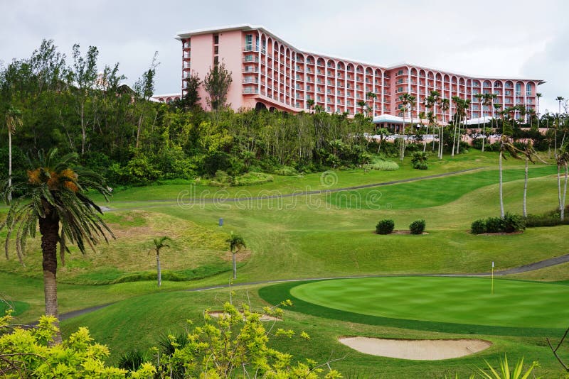 The pink Fairmont Hotel in Southampton, Bermuda