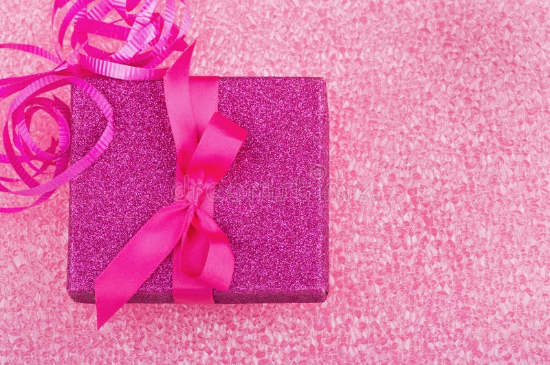 176 Single Pink Gift Box Silver Ribbon Stock Photos - Free & Royalty-Free  Stock Photos from Dreamstime