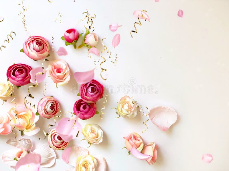 Pink white roses bouquet  on white background  and wishes  quotes text floral background copy space
