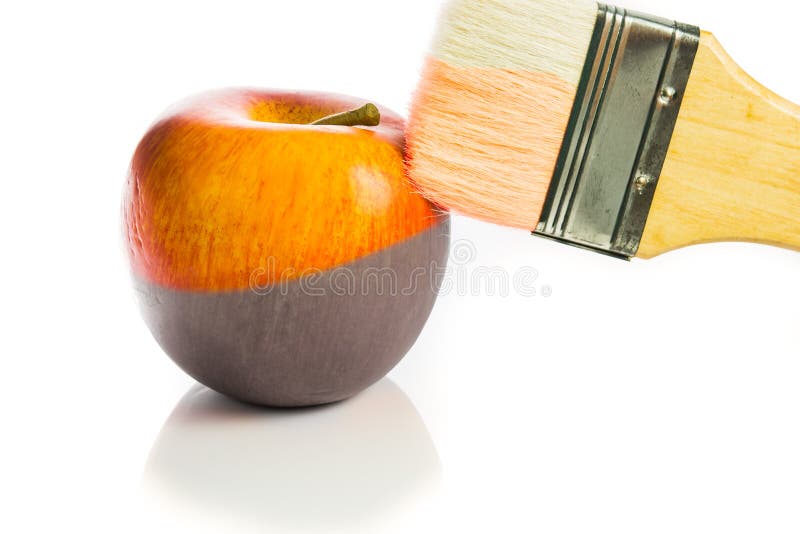 Pintar uma maçã vermelha fresca a preto e branco fotografia de stock