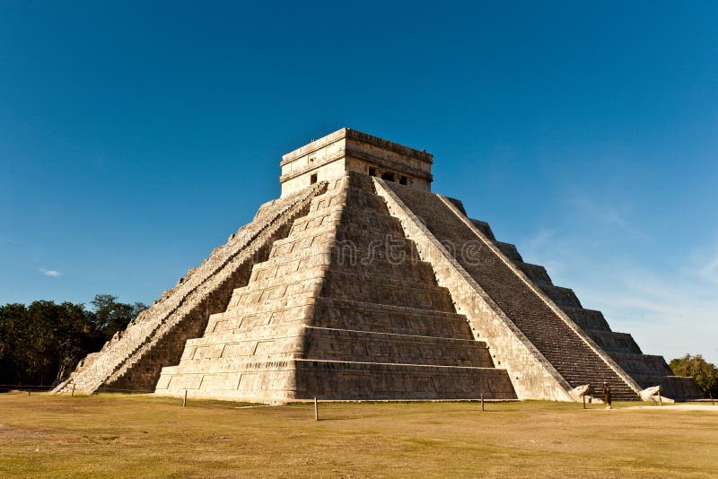 147 maya piramide photos free royalty free stock photos from dreamstime