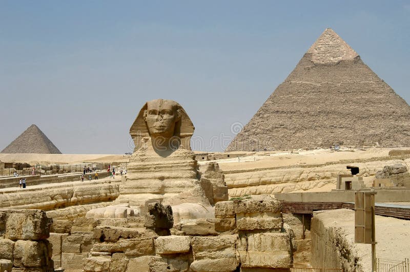 Piramides en Sphynx royalty-vrije stock foto Piramides en Sphynx royalty-vrije stock foto