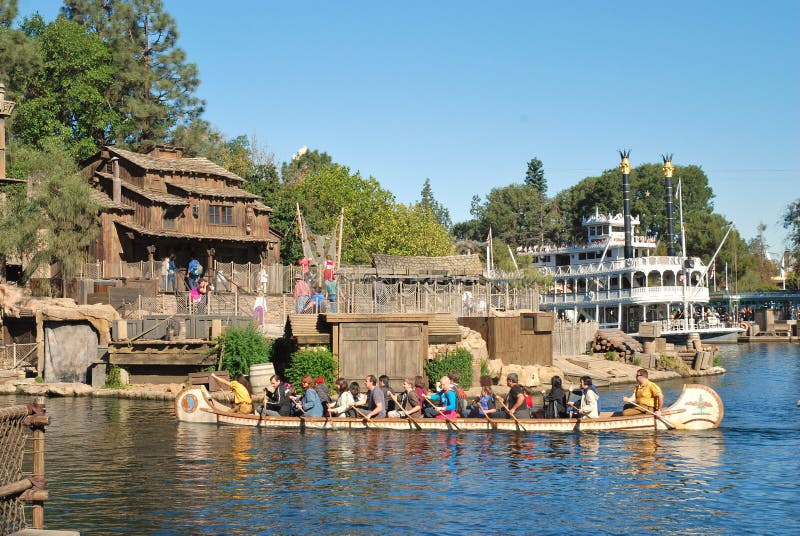Piratkopierar lya på Tom Sawyers Island på Disneyland