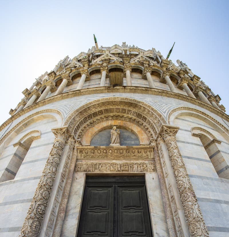 Pisa Baptistery av St John royaltyfri foto Pisa Baptistery av St John royaltyfri foto