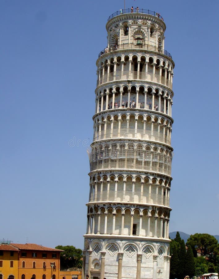 leaning tower of pisa deep dish pizza side angle leaning tower of pisa deep dish pizza side angle