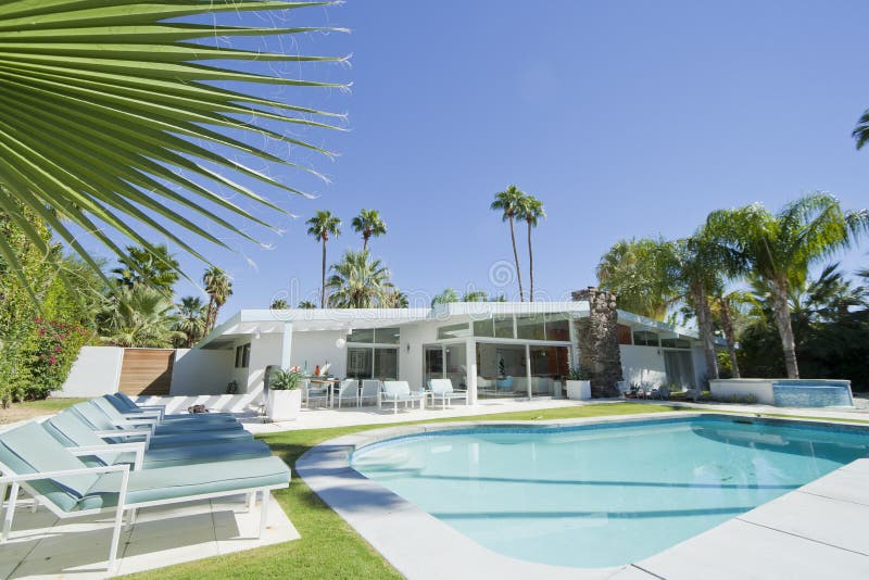 Piscine de Palm Spring photographie stock libre de droits
