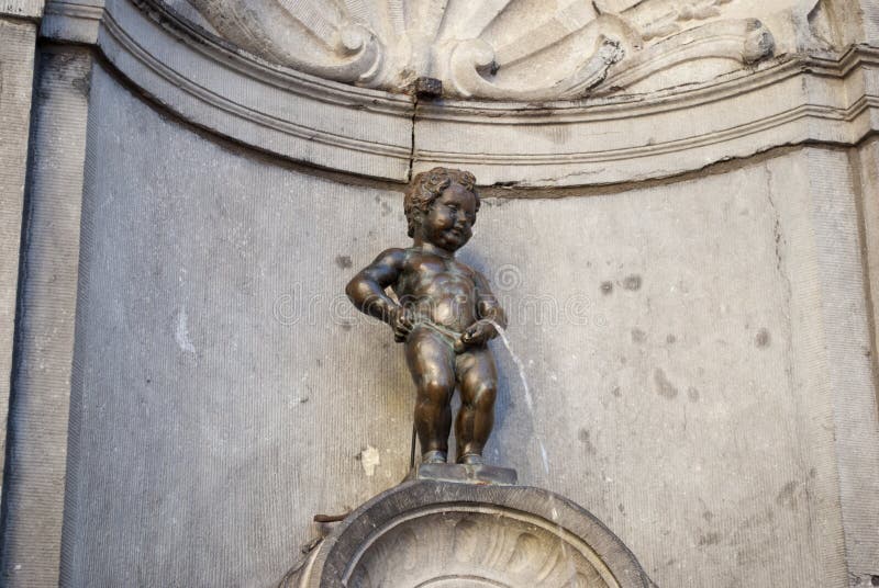 Piss de Manneken en Bruselas (Bélgica) imagen de archivo libre de regalías Piss de Manneken en Bruselas (Bélgica) imagen de archivo libre de regalías