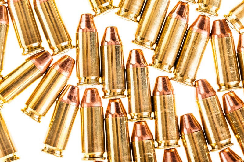 https://thumbs.dreamstime.com/b/pistol-bullets-isolated-white-bunch-mm-handgun-cartridges-over-background-75493331.jpg