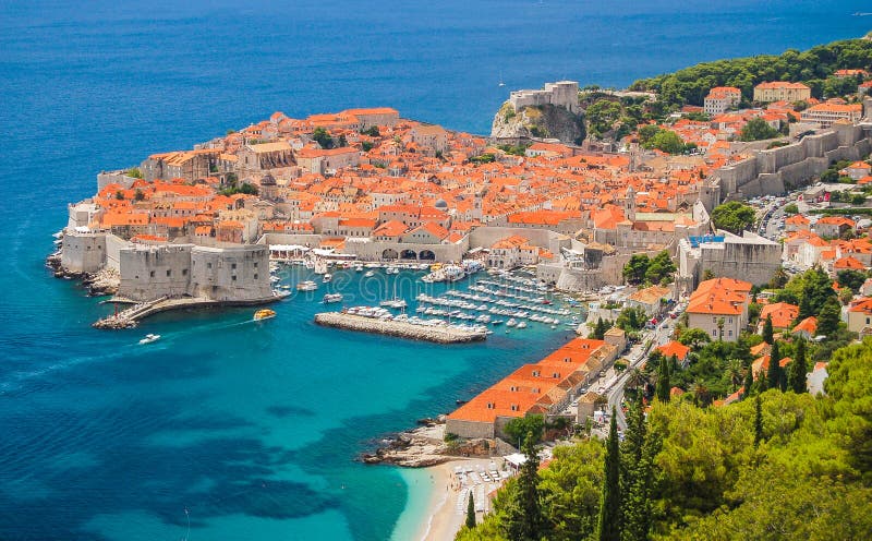 Pittoreskt ursnyggt landskap av Dubrovnik, Kroatien arkivfoto Pittoreskt ursnyggt landskap av Dubrovnik, Kroatien arkivfoto