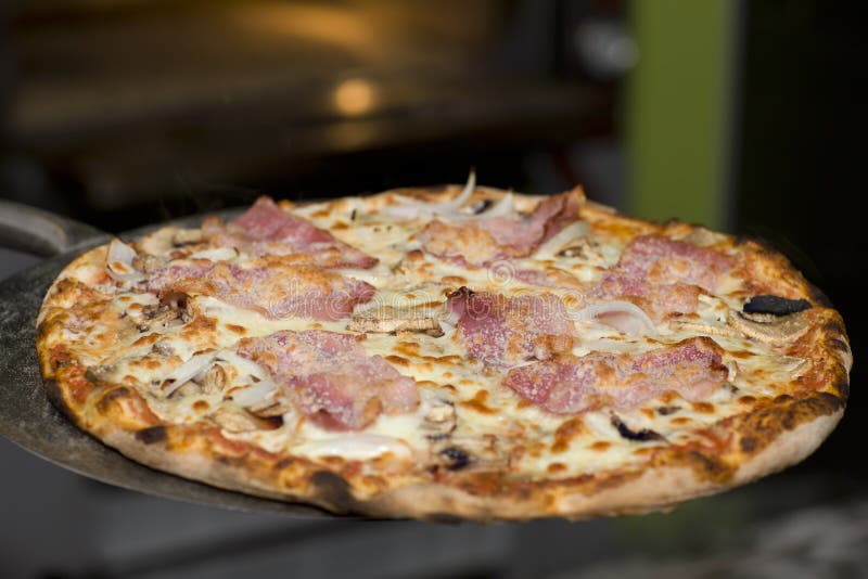 Pizza lizenzfreies stockbild Pizza lizenzfreies stockbild