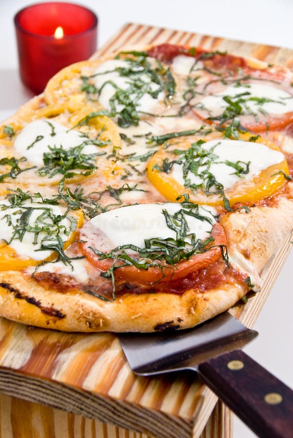 Flat bread margherita pizza for two. Flat bread margherita pizza for two