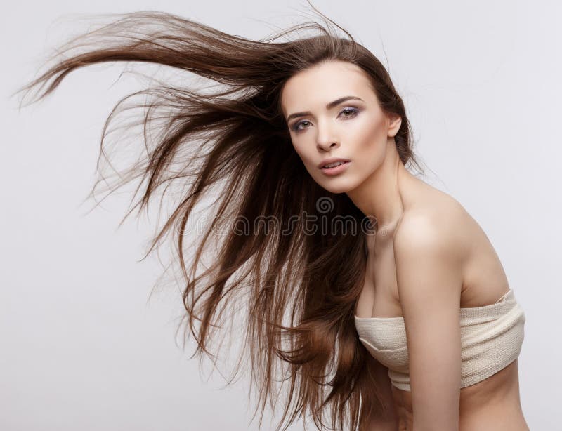 Piękna kobieta Z Czystą Świeżą skórą zdjęcie stock Piękna kobieta Z Czystą Świeżą skórą zdjęcie stock