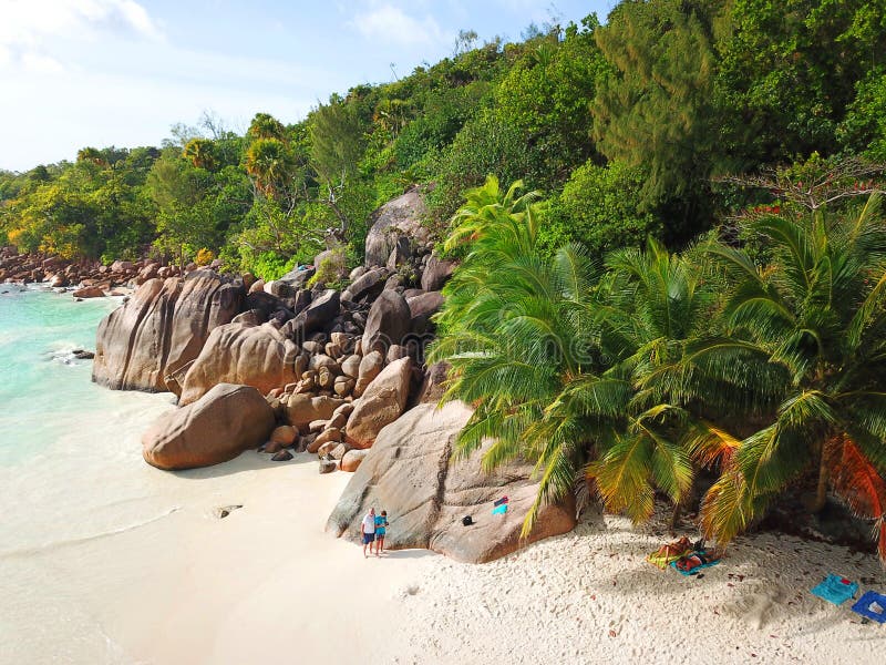 Piękna plaża przy Seychelles obrazy royalty free Piękna plaża przy Seychelles obrazy royalty free