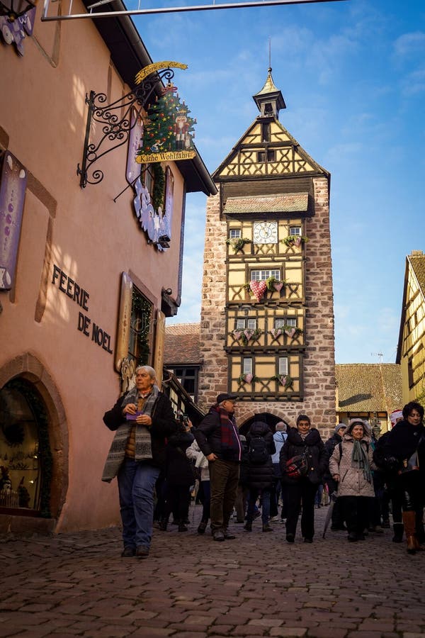Piękna wioska riquewihr, Francja zdjęcia stock
