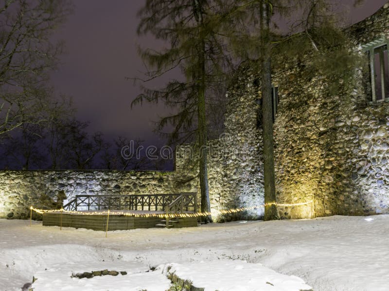 Pięknego i tajemniczego miasto nocy krajobrazu kontur rozmyty i mglisty, obrazy stock Pięknego i tajemniczego miasto nocy krajobrazu kontur rozmyty i mglisty, obrazy stock