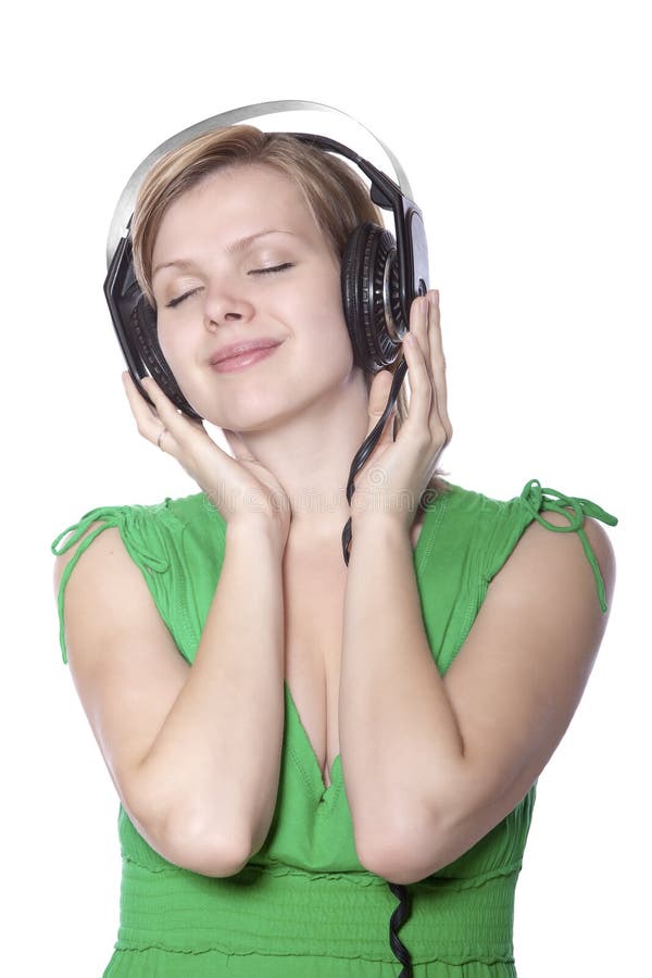 pięknej dziewczyny słuchająca muzyka zdjęcie royalty free pięknej dziewczyny słuchająca muzyka zdjęcie royalty free
