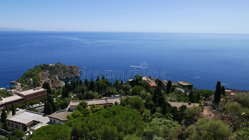 Piękny Panoramiczny widok od starożytnego grka teatru w Taormina