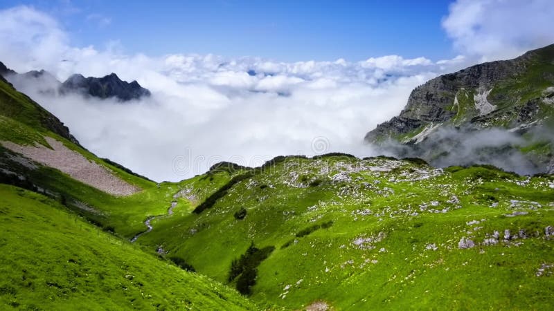 Piękny widok panoramiczny gór w niemcy