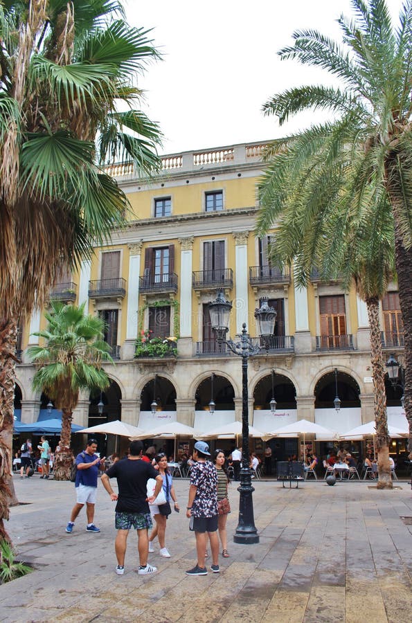 Placa Reial, Barcelona royalty-vrije stock foto's Placa Reial, Barcelona royalty-vrije stock foto's