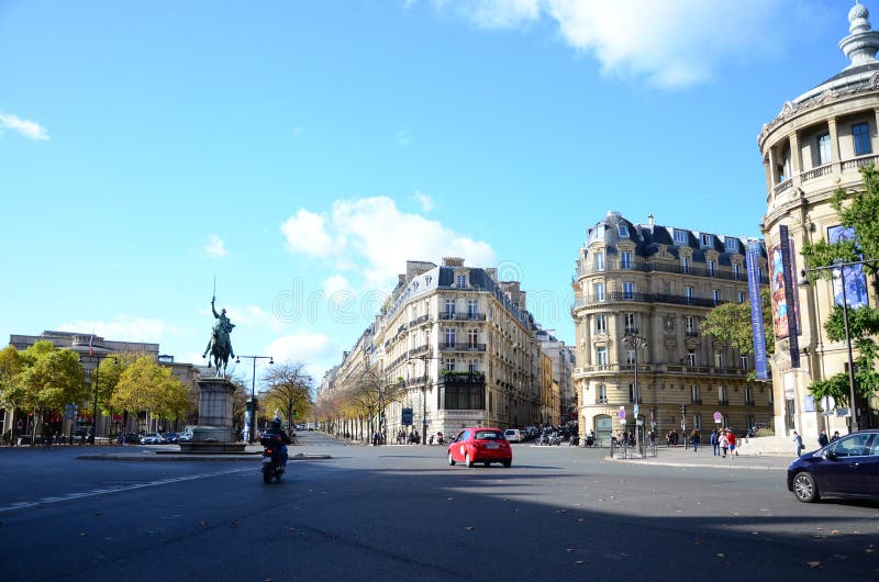 Place du Trocadéro Sunny Day lizenzfreies stockbild Place du Trocadéro Sunny Day lizenzfreies stockbild