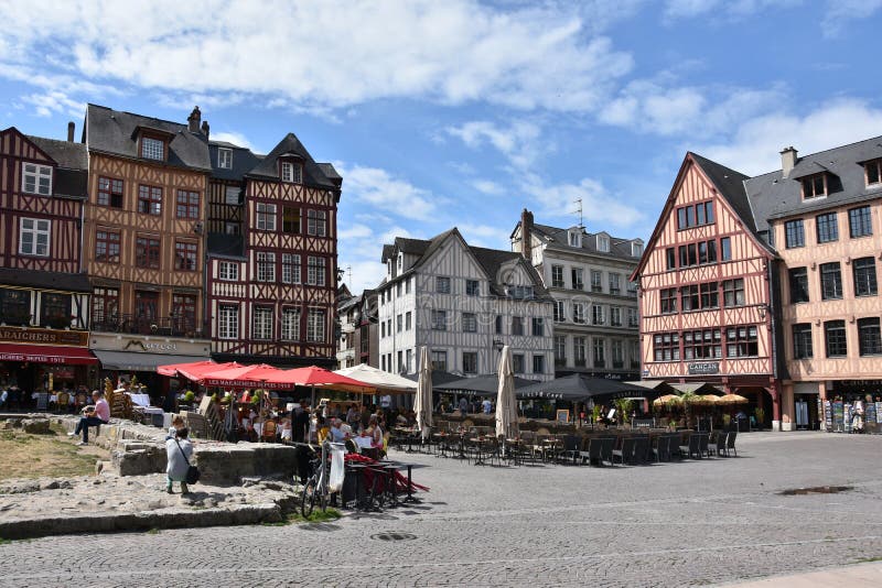 Old Market Place With Half Timbered Houses In Rouen Editorial Stock Image -  Image Of Cafes, House: 157168459